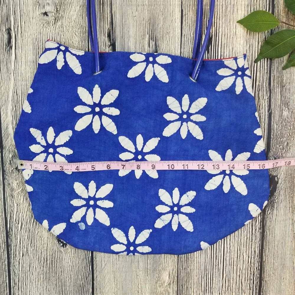 Saks Fifth Avenue Floral Blue and White Tote Purse